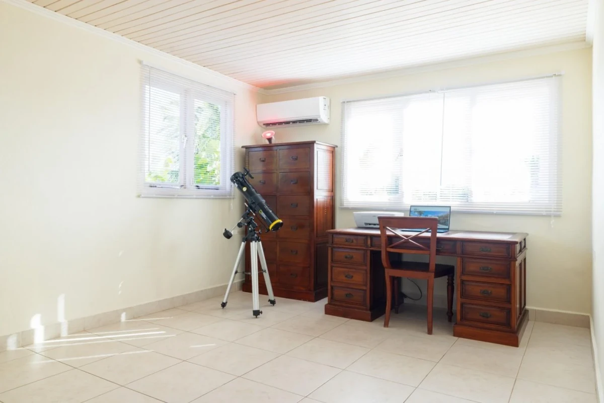 Home office, before virtual staging